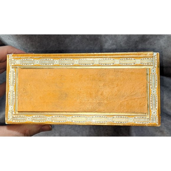 Rachel W Scifi Comic Art Upcycled Cigar Box - Picture 4 of 6